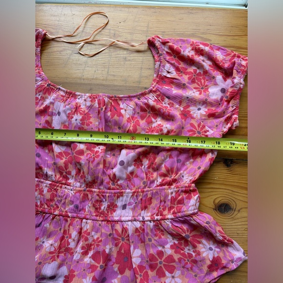 Peasant floral peplum blouse - Picture 11 of 11